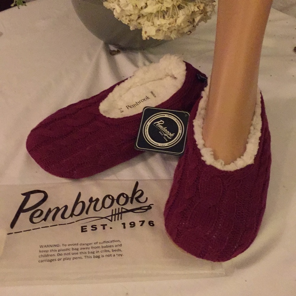 PEMBROOK SOFT SHERPA CABLE-KNIT SLIPPERS